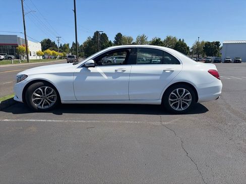 Used 2018 Mercedes-Benz C 300 Sedan image 3