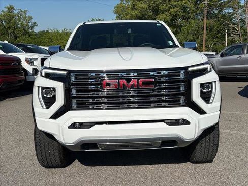 Certified 2025 GMC Canyon Denali AWD/4WD image 2