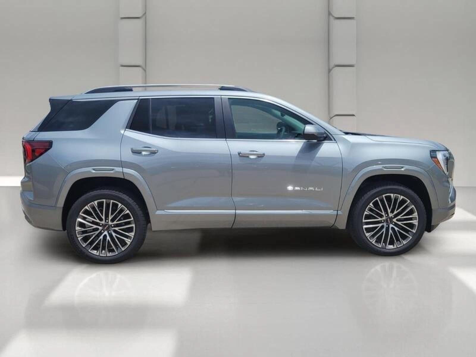 New 2026 GMC Terrain Denali w/ LPO, Floor Liner Package AWD/4WD image 4