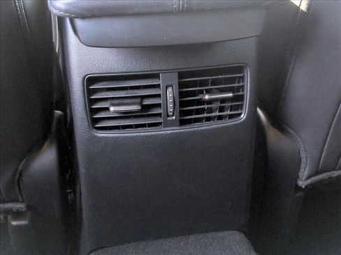 Used 2025 MAZDA CX-30 AWD 2.5 S w/ Select Sport Pkg image 16