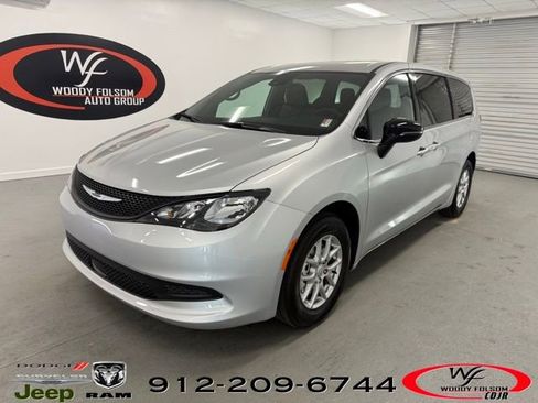 New 2026 Chrysler Voyager LX image 1