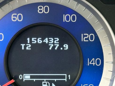 Used 2011 Volvo XC60 T6 R-Design w/ Convenience Pkg image 23