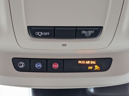 Certified 2023 Buick Envision Essence FWD image 30
