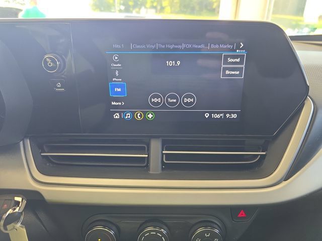 Used 2025 Chevrolet Trax LS FWD image 15