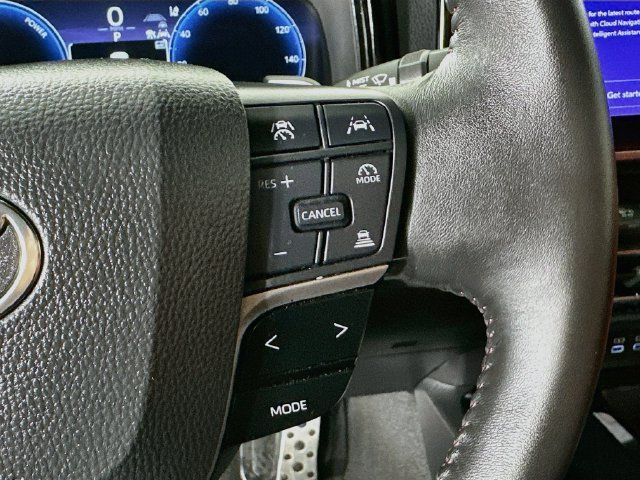 Used 2025 Toyota Camry XSE AWD/4WD image 12