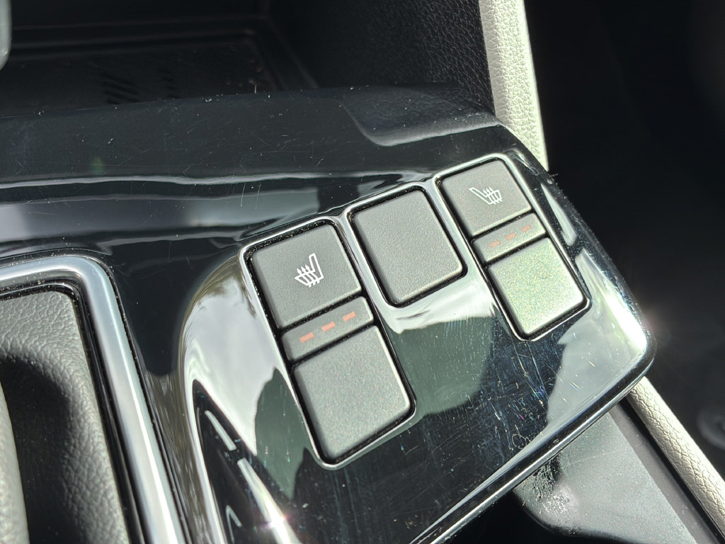 Used 2025 Kia Sportage EX FWD image 35