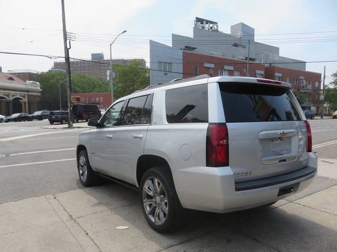 Used 2016 Chevrolet Tahoe LT w/ Luxury Package AWD/4WD image 5