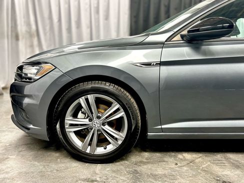 Used 2020 Volkswagen Jetta R-Line image 9