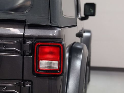 Used 2020 Jeep Wrangler Unlimited Sport S AWD/4WD image 14
