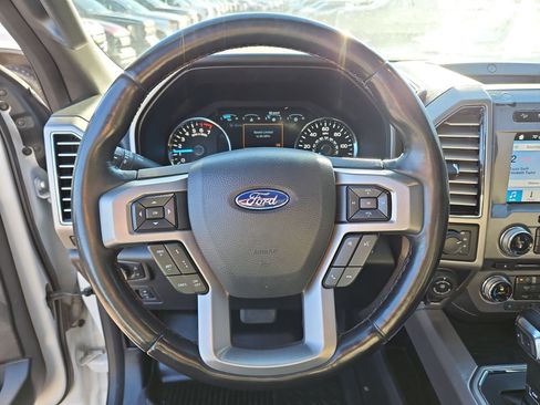 Used 2018 Ford F150 Platinum w/ Equipment Group 701A Luxury image 17