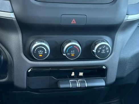 Used 2020 RAM 1500 Big Horn AWD/4WD image 19