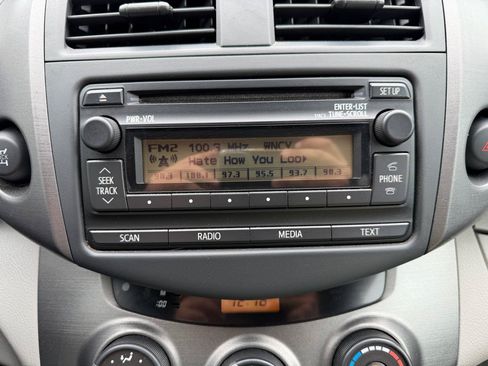 Used 2012 Toyota RAV4 4WD w/ Value Pkg image 32