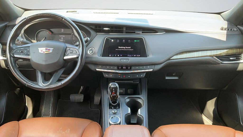 Used 2021 Cadillac XT4 Premium Luxury FWD image 4