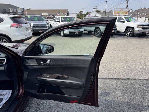 Used 2017 Kia Optima EX w/ Premium Package image 38