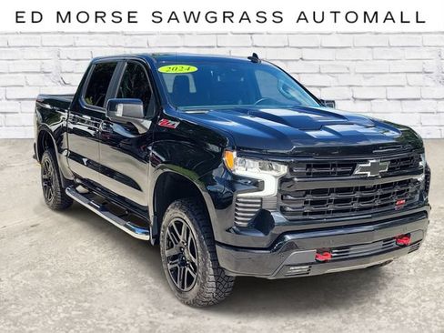 Used 2024 Chevrolet Silverado 1500 LT Trail Boss w/ Convenience Package II AWD/4WD image 1