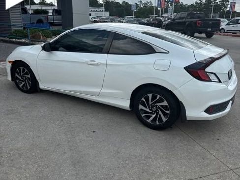 Used 2016 Honda Civic LX image 4