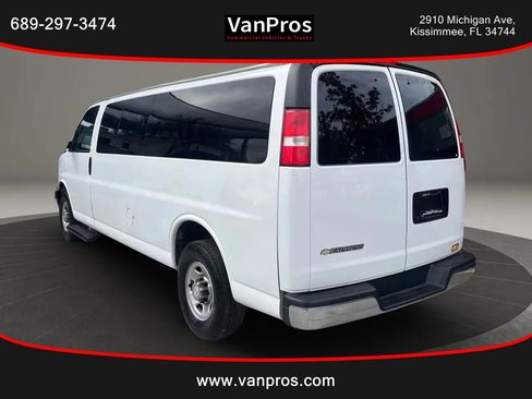 Used 2018 Chevrolet Express 3500 LT w/ LT Preferred Equipment Group image 3