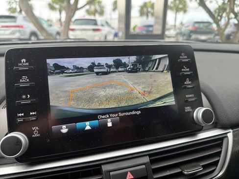 Used 2020 Honda Accord Sport image 4