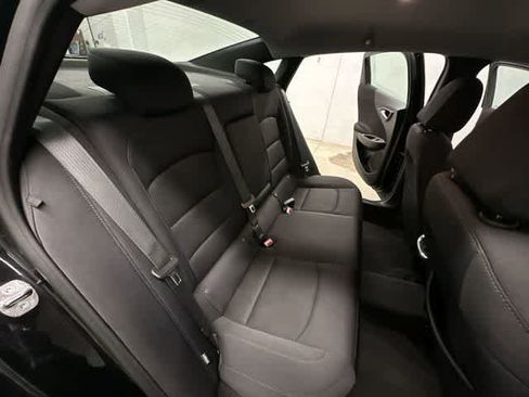 Used 2023 Chevrolet Malibu LT FWD image 24