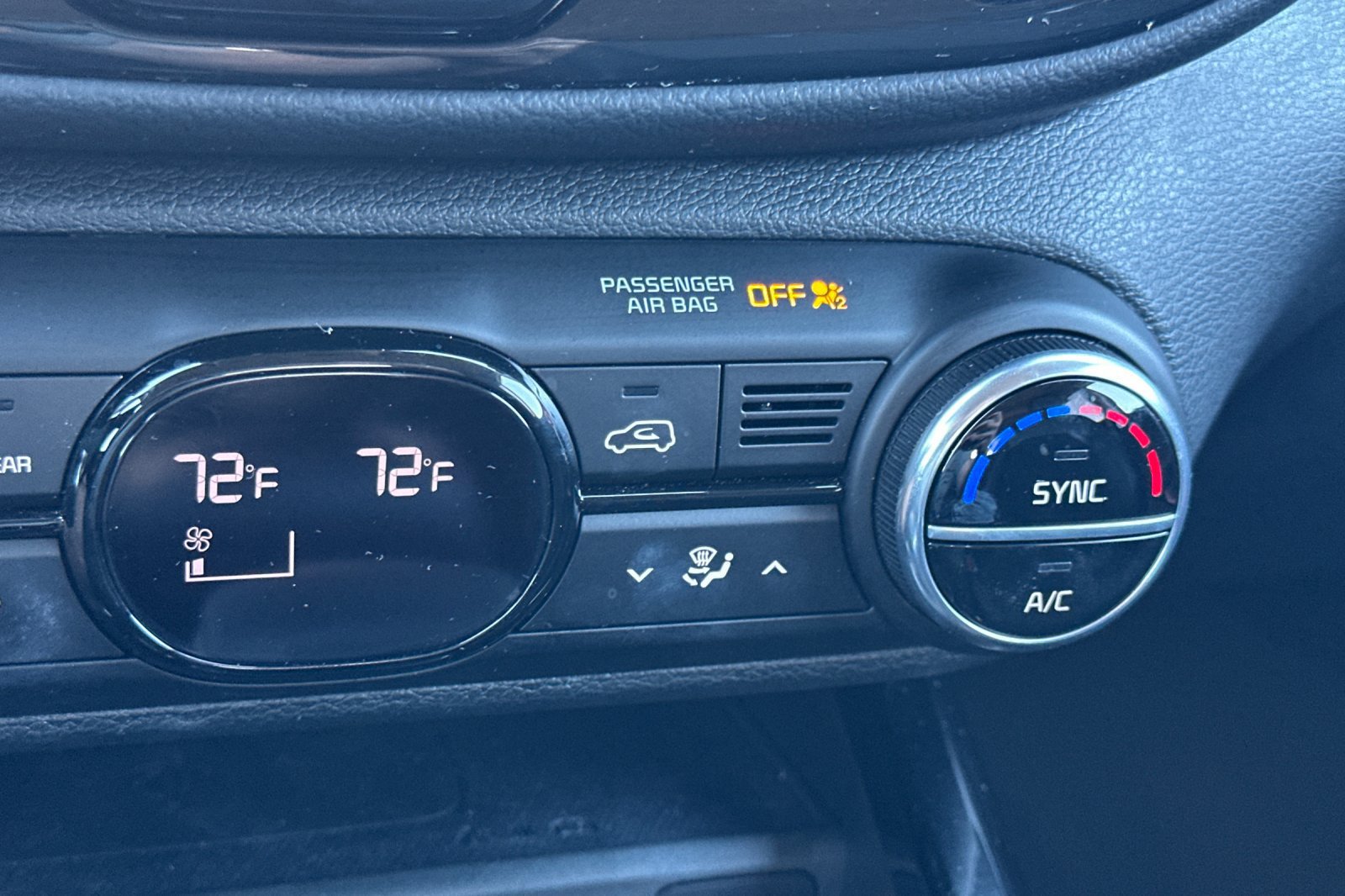 Used 2023 Kia Soul GT-Line w/ GT-Line Technology Package FWD image 29