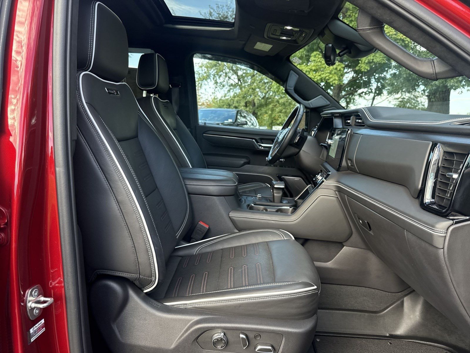 Used 2024 GMC Sierra 1500 AT4X AWD/4WD image 24