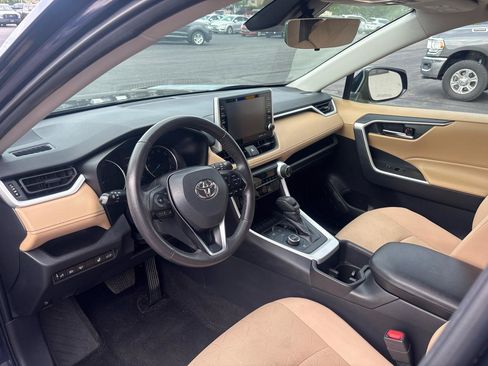 Used 2022 Toyota RAV4 XLE w/ Convenience Package AWD/4WD image 12