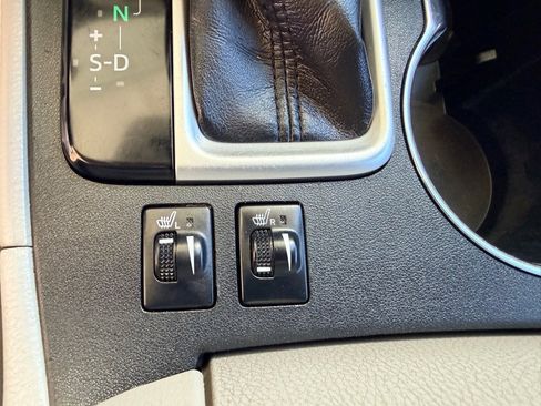 Used 2014 Toyota Highlander XLE image 13