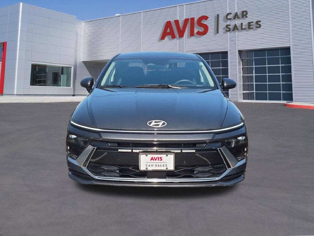 Used 2025 Hyundai Sonata SEL FWD image 2