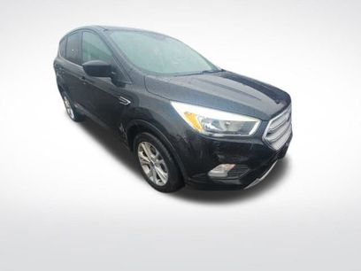 Used 2017 Ford Escape SE