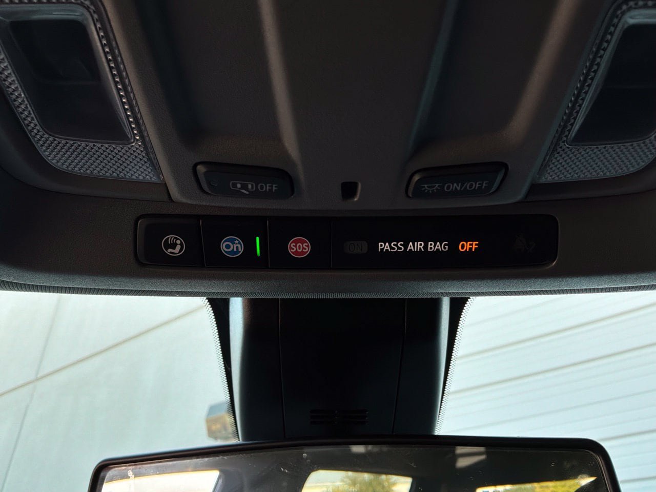 Used 2022 Chevrolet Silverado 1500 Custom w/ Safety Confidence Package RWD image 20