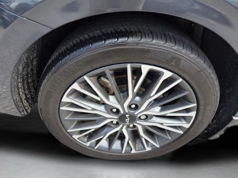 Certified 2024 Kia Forte GT-Line FWD image 32