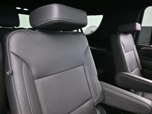 Used 2024 Chevrolet Suburban LT image 50