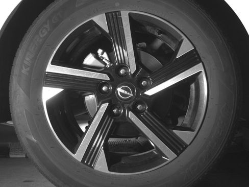 Used 2025 Nissan Sentra SV FWD image 15