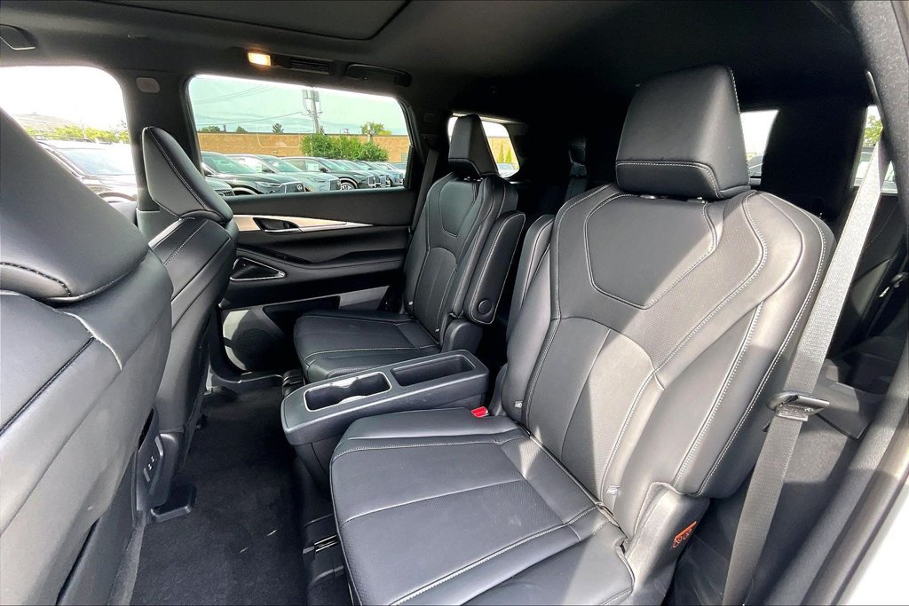 Certified 2027 INFINITI QX60 Sport w/ Dark Cargo Package AWD/4WD image 32