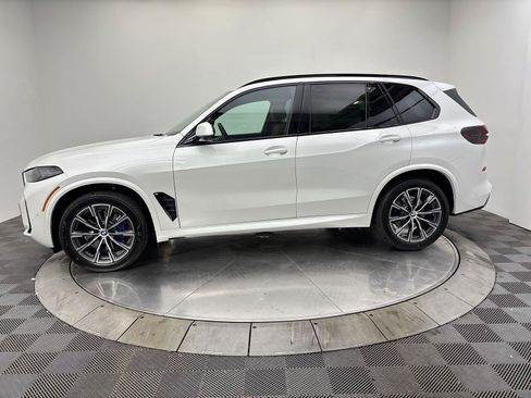 New 2026 BMW X5 xDrive40i w/ M Sport Package AWD/4WD image 16
