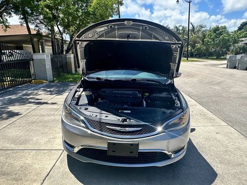 Used 2015 Chrysler 200 Limited FWD image 16