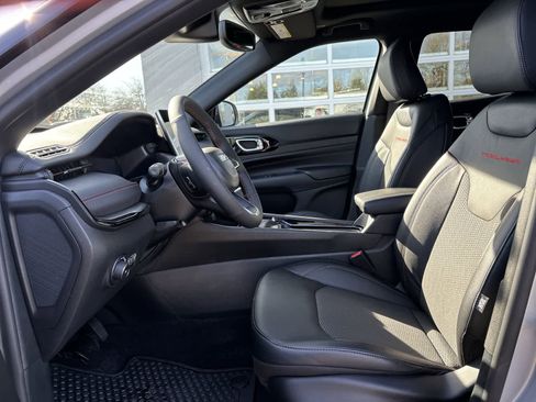 New 2026 Jeep Compass Trailhawk w/ Sun, Sound & Navigation Group image 8