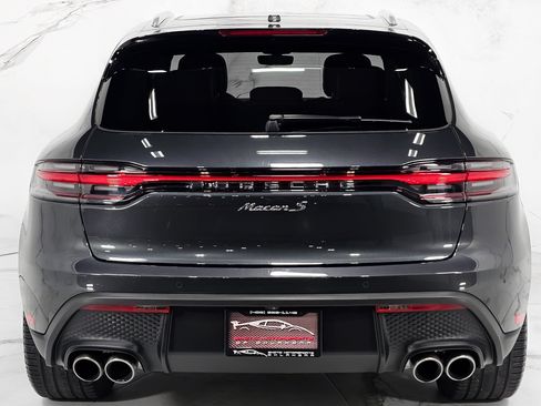 Used 2023 Porsche Macan S AWD/4WD image 7