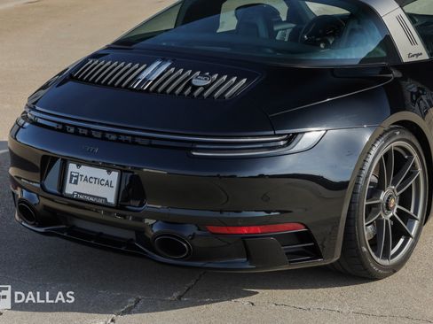 Used 2023 Porsche 911 50th Anniversary Edition AWD/4WD image 16