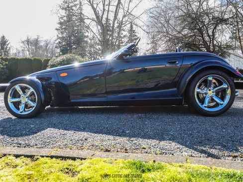 Used 2001 Chrysler Prowler image 3