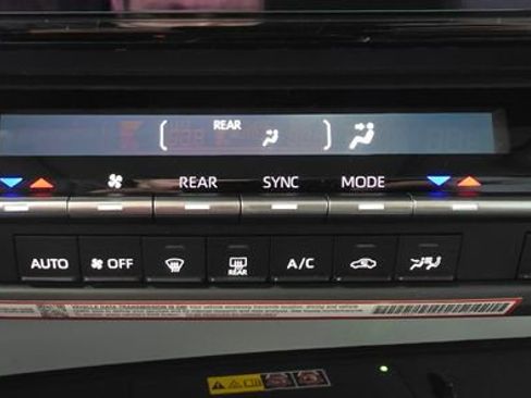 New 2026 Toyota Sienna XLE image 21