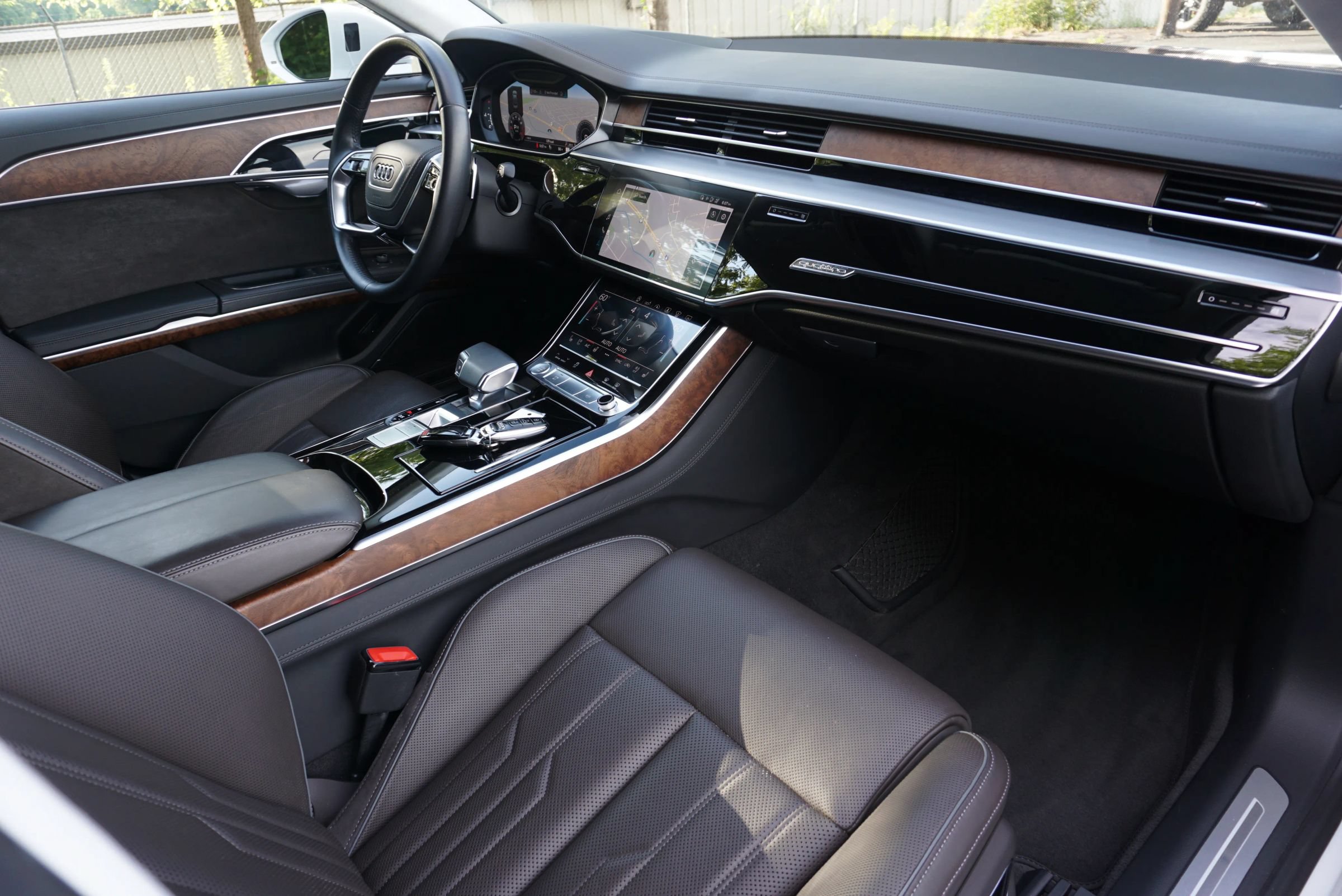 Used 2020 Audi A8 L 4.0T w/ Sport Plus Package AWD/4WD image 20