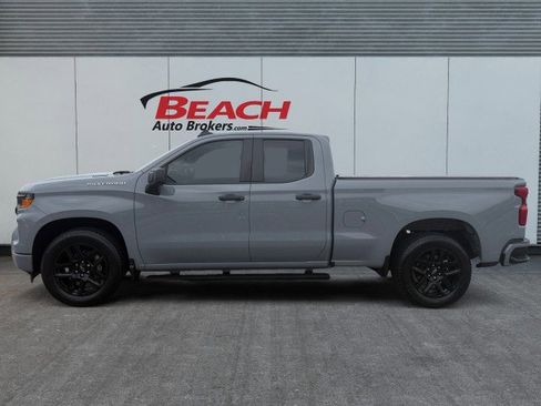 Used 2024 Chevrolet Silverado 1500 Custom image 5