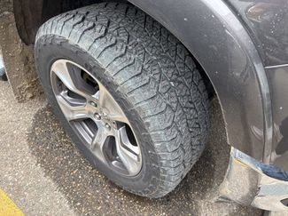 Used 2019 RAM 1500 Laramie video 3