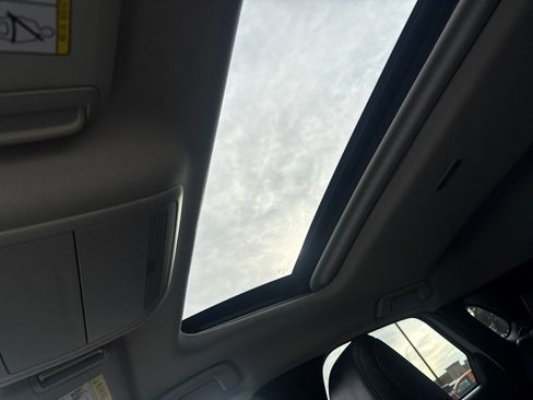 Used 2025 MAZDA CX-30 AWD 2.5 S w/ Premium Package image 21