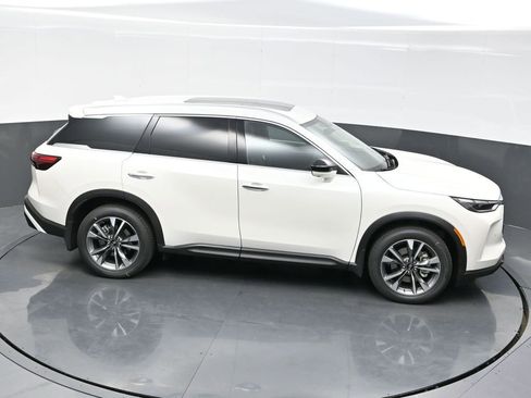 Used 2025 INFINITI QX60 Luxe w/ Vision Package AWD/4WD image 41