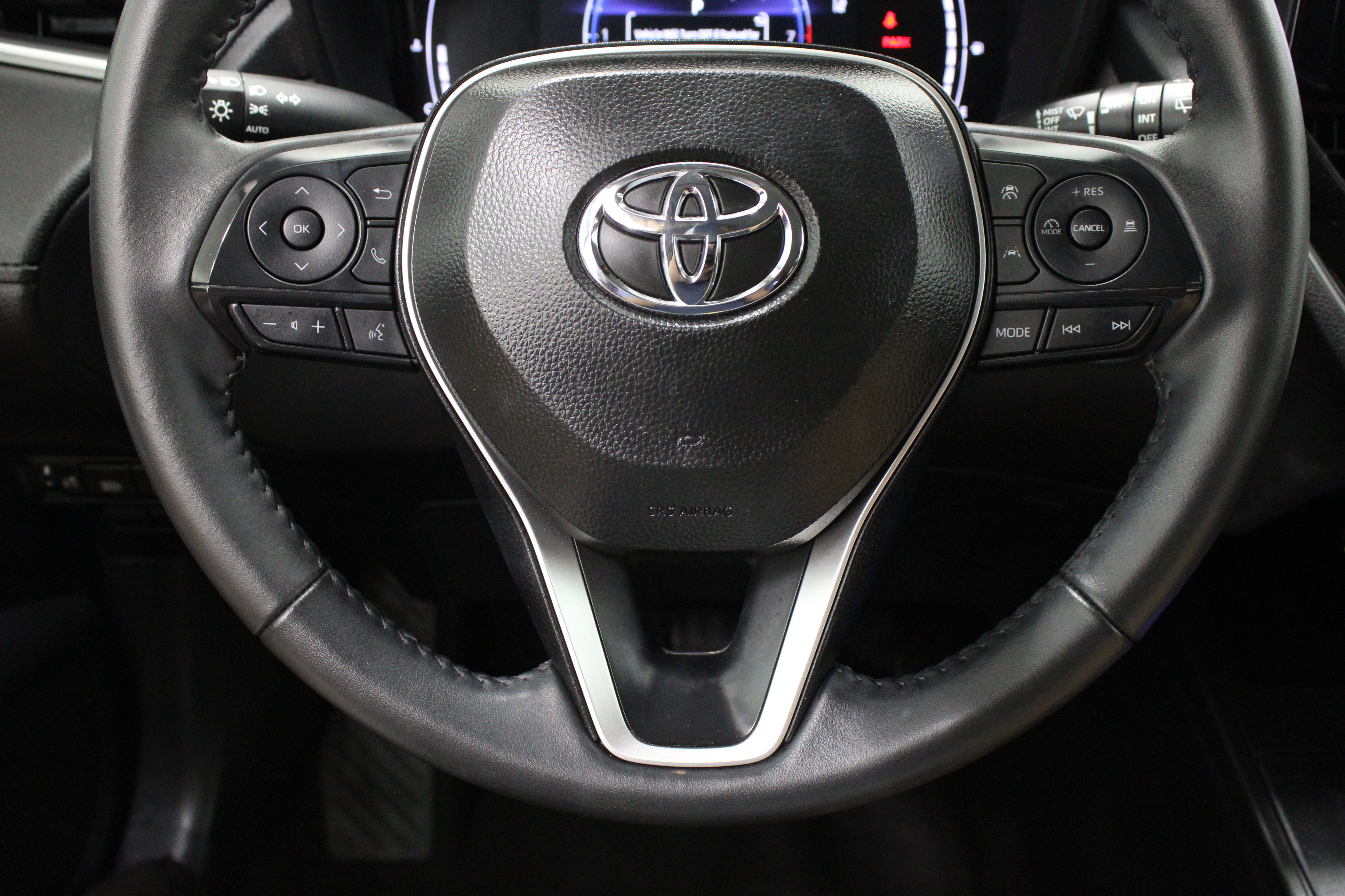 Used 2026 Toyota Corolla Cross LE FWD image 23