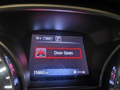 Used 2017 Nissan Pathfinder SV AWD/4WD image 19