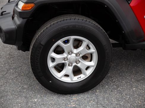 Used 2021 Jeep Wrangler Unlimited Islander image 10