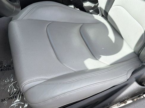 Used 2022 Chevrolet Camaro LT w/ Technology Package RWD image 19